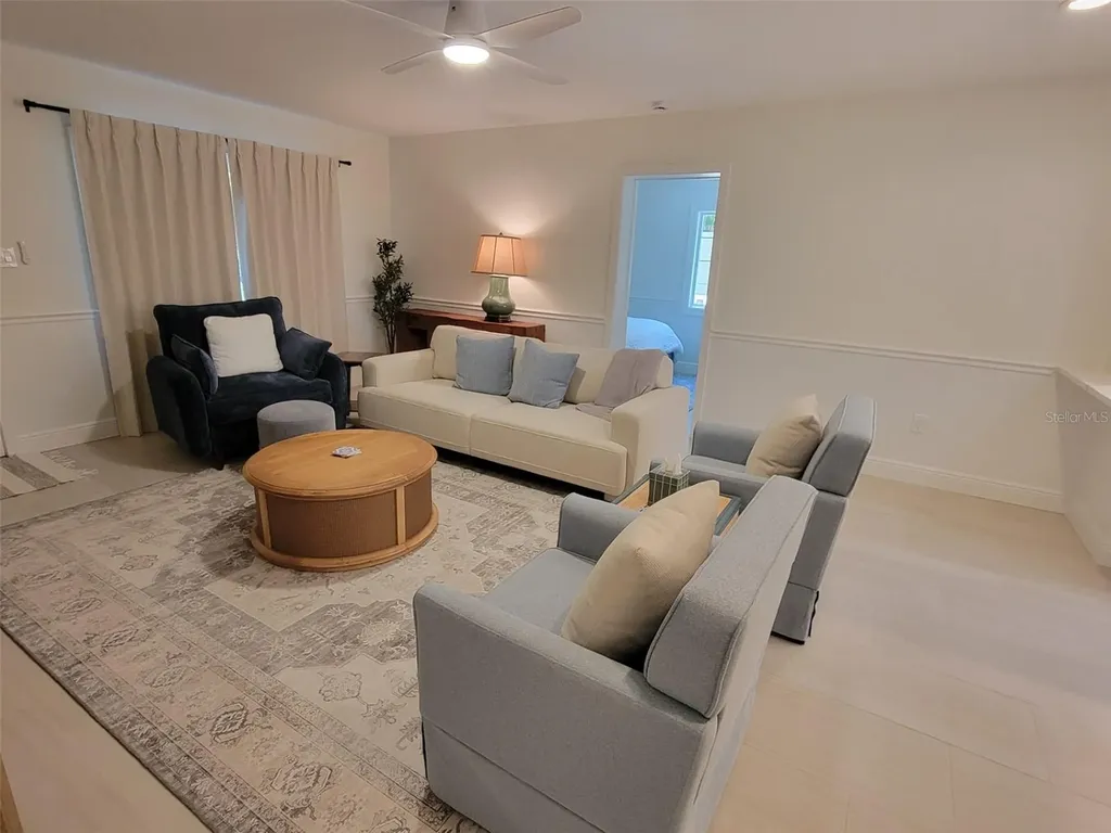 323 Madison Drive Sarasota FL 34236