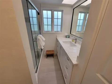 323 Madison Drive Sarasota FL 34236