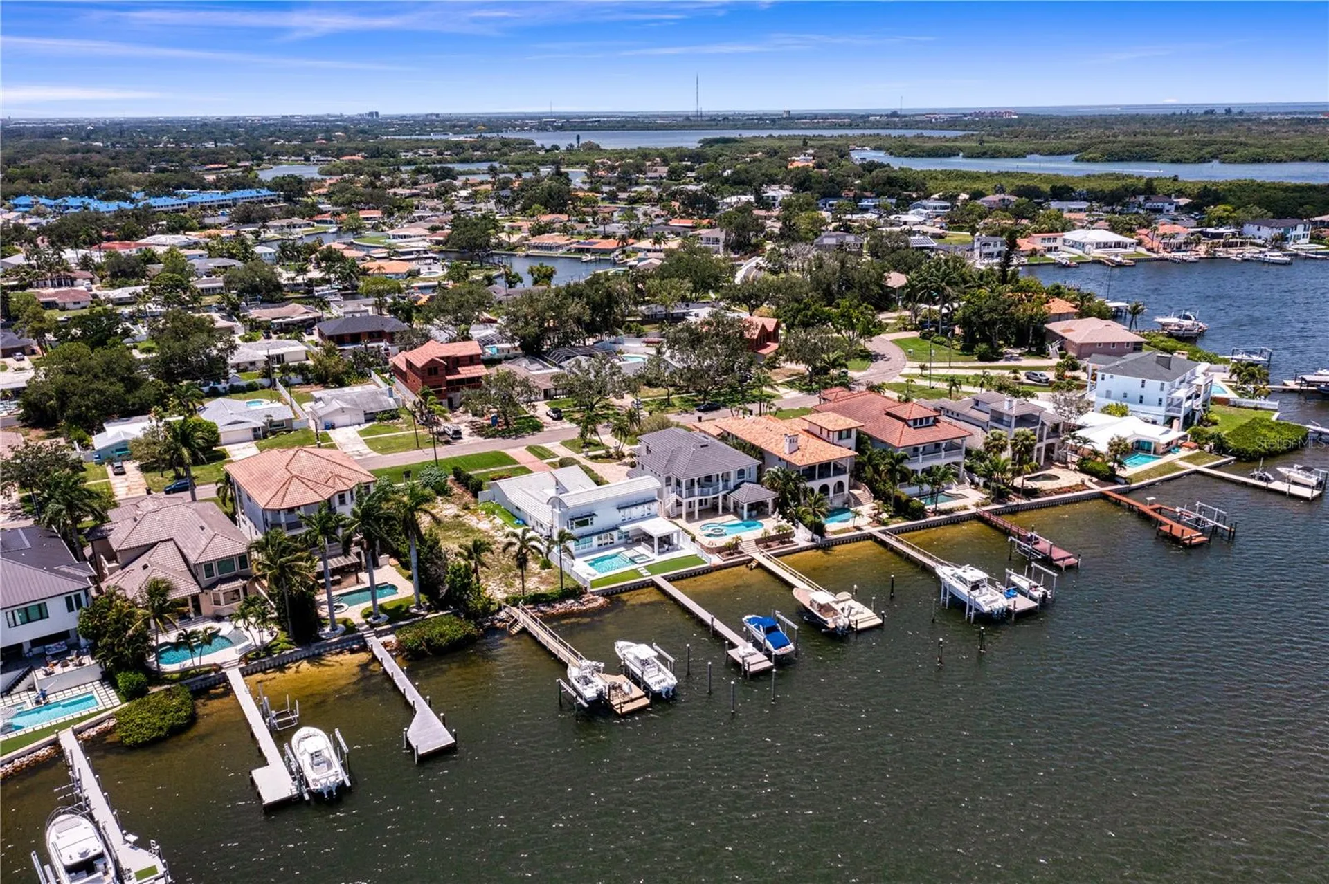 6527 Bayou Grande Blvd NE St Petersburg FL 33702