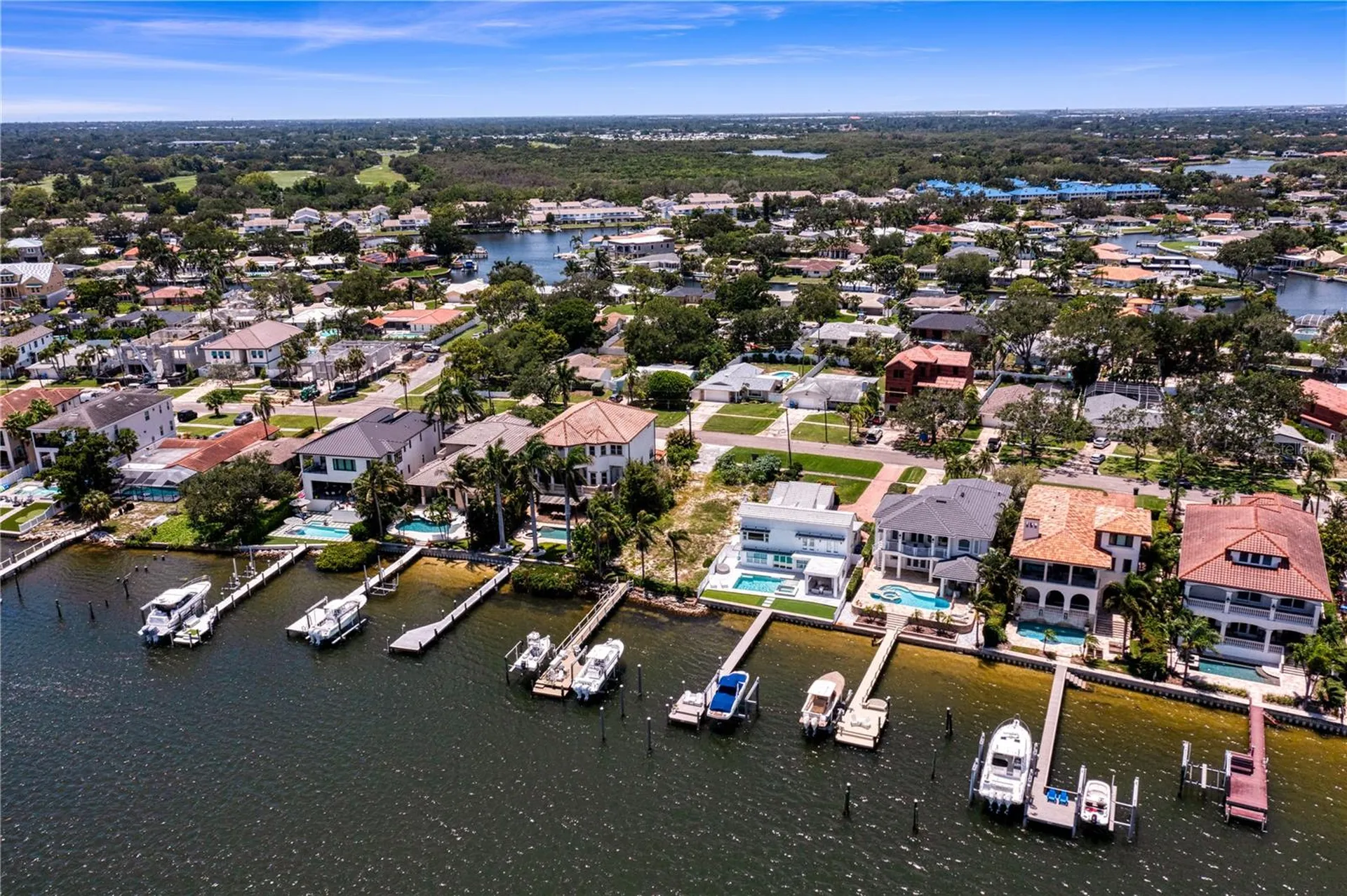 6527 Bayou Grande Blvd NE St Petersburg FL 33702