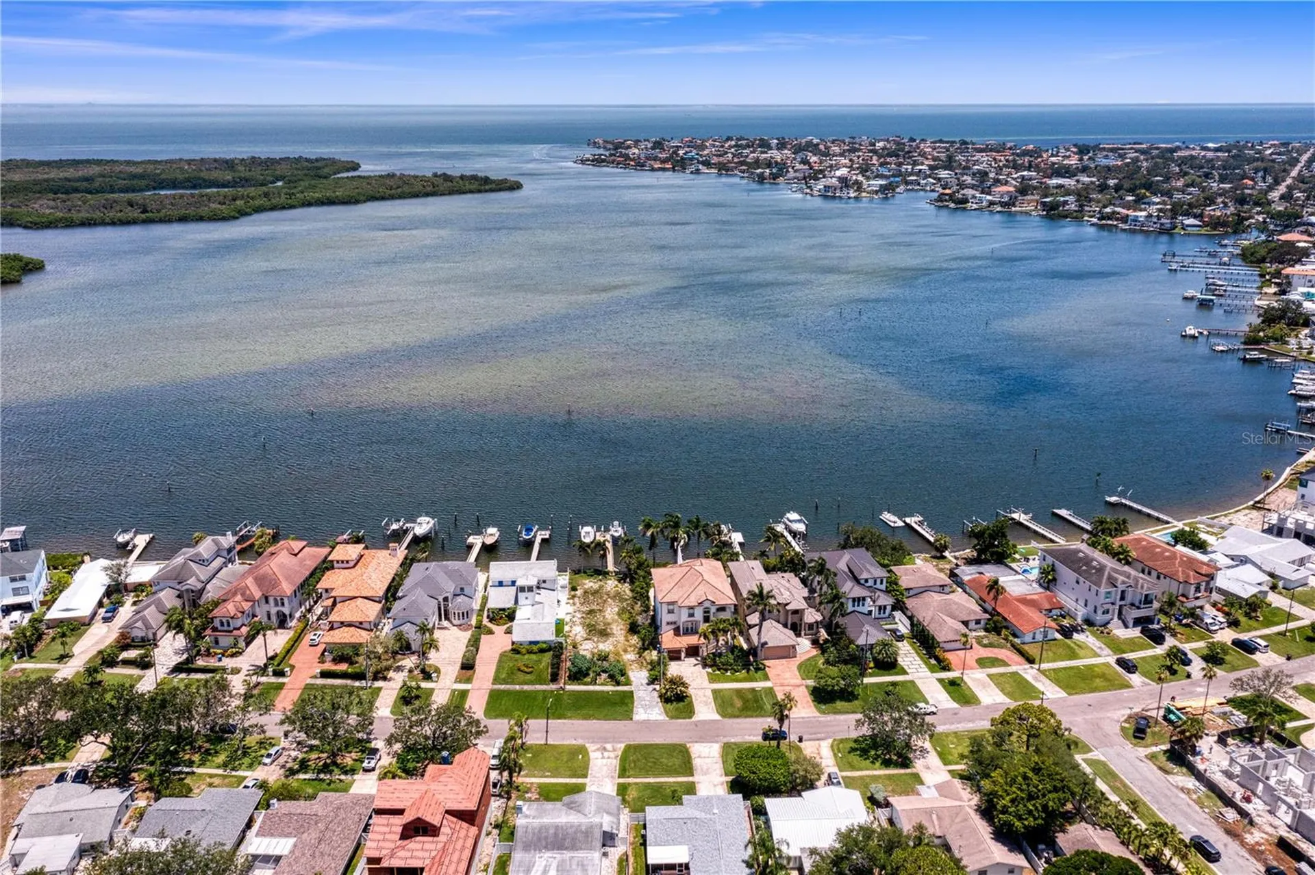 6527 Bayou Grande Blvd NE St Petersburg FL 33702