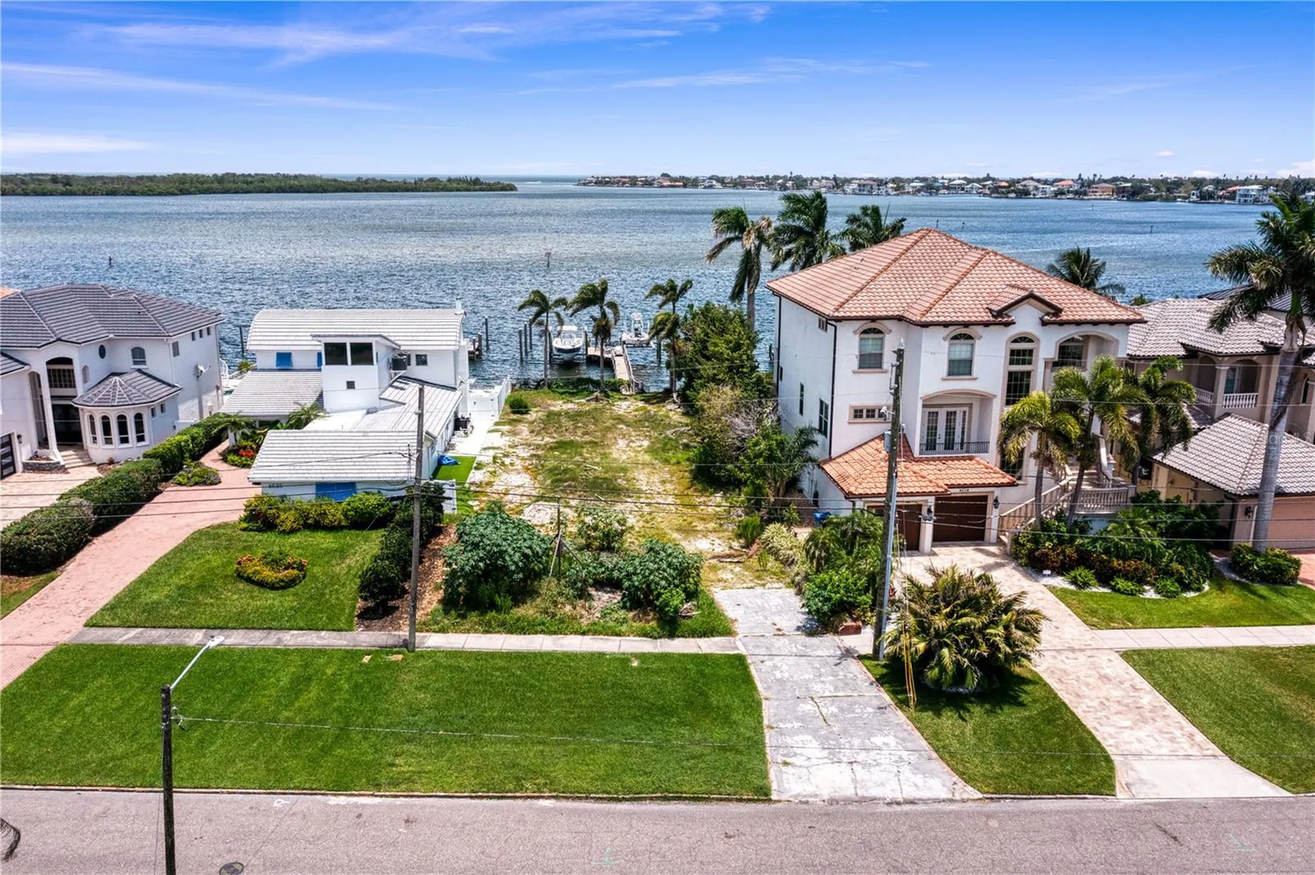 6527 Bayou Grande Blvd NE St Petersburg FL 33702