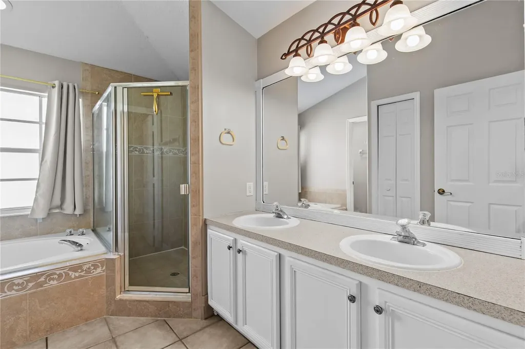 1935 Westpointe Circle Orlando FL 32835