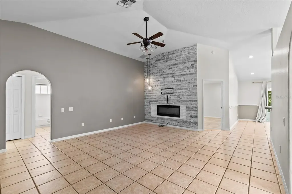 1935 Westpointe Circle Orlando FL 32835