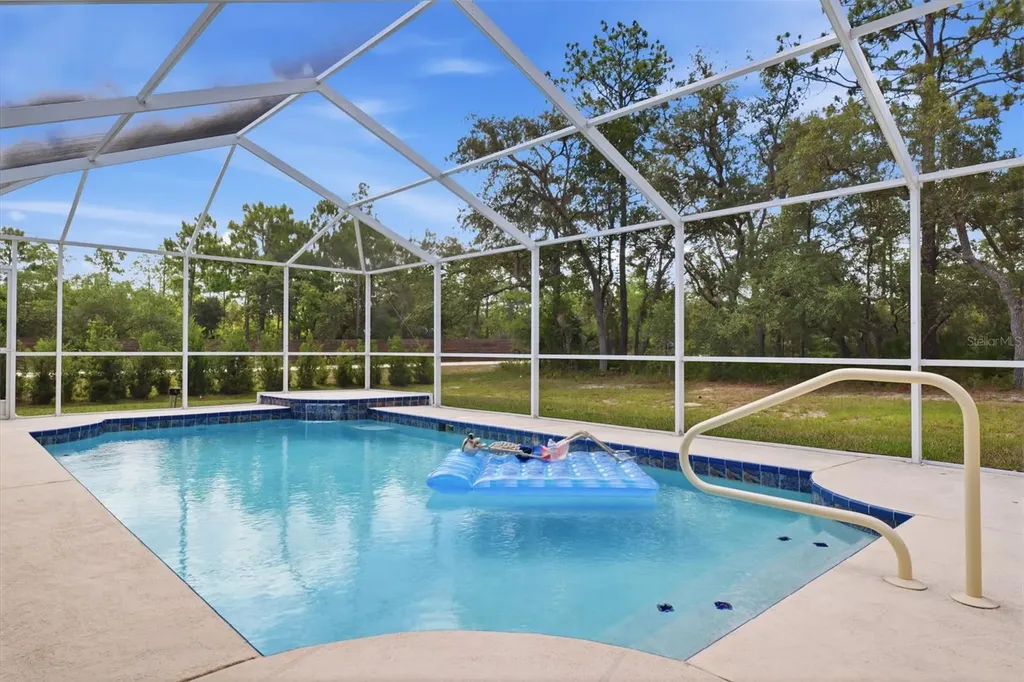11020 Sage Thrasher Avenue Weeki Wachee FL 34614