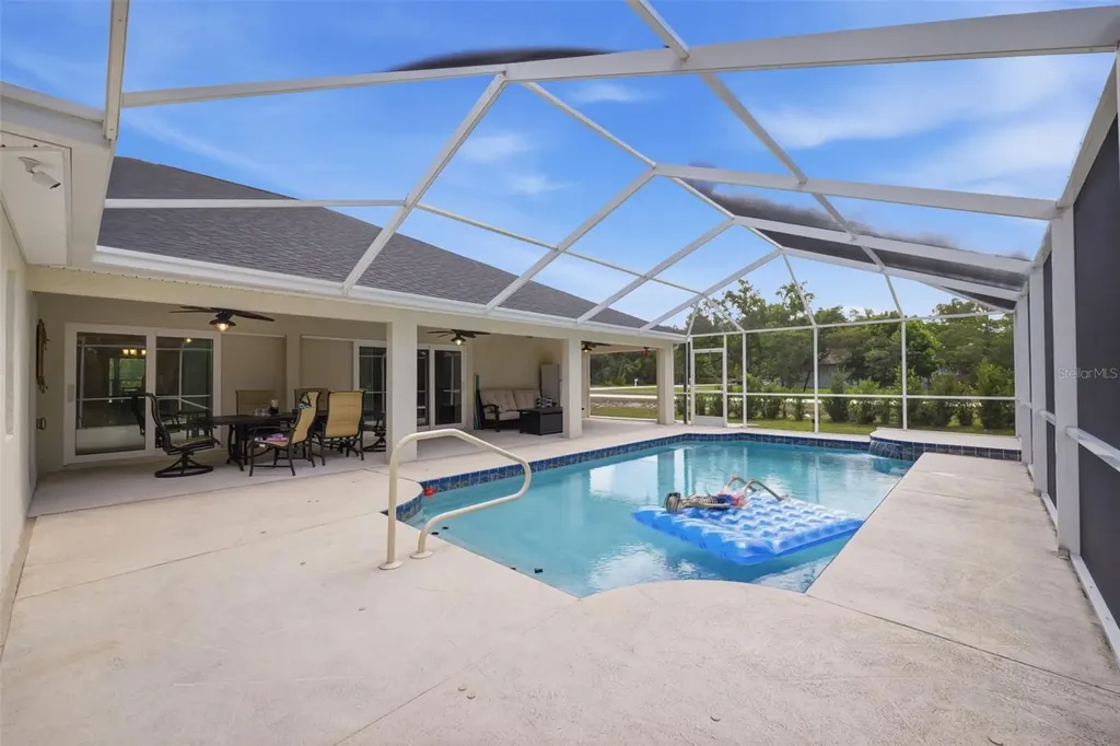 11020 Sage Thrasher Avenue Weeki Wachee FL 34614