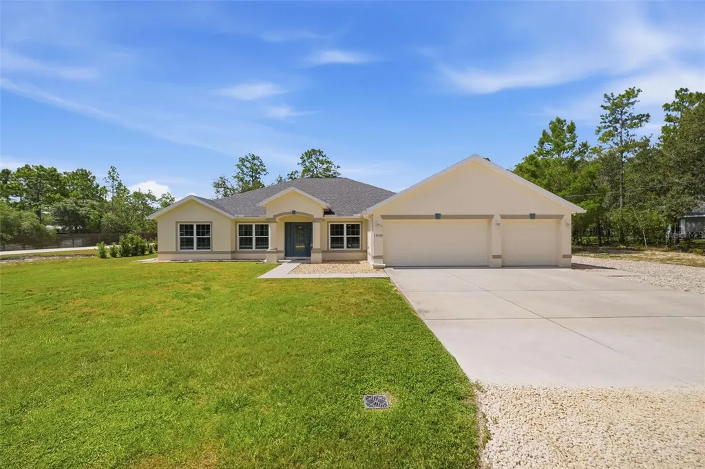 11020 Sage Thrasher Avenue Weeki Wachee FL 34614