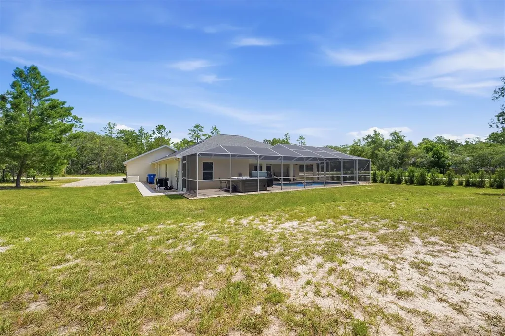 11020 Sage Thrasher Avenue Weeki Wachee FL 34614