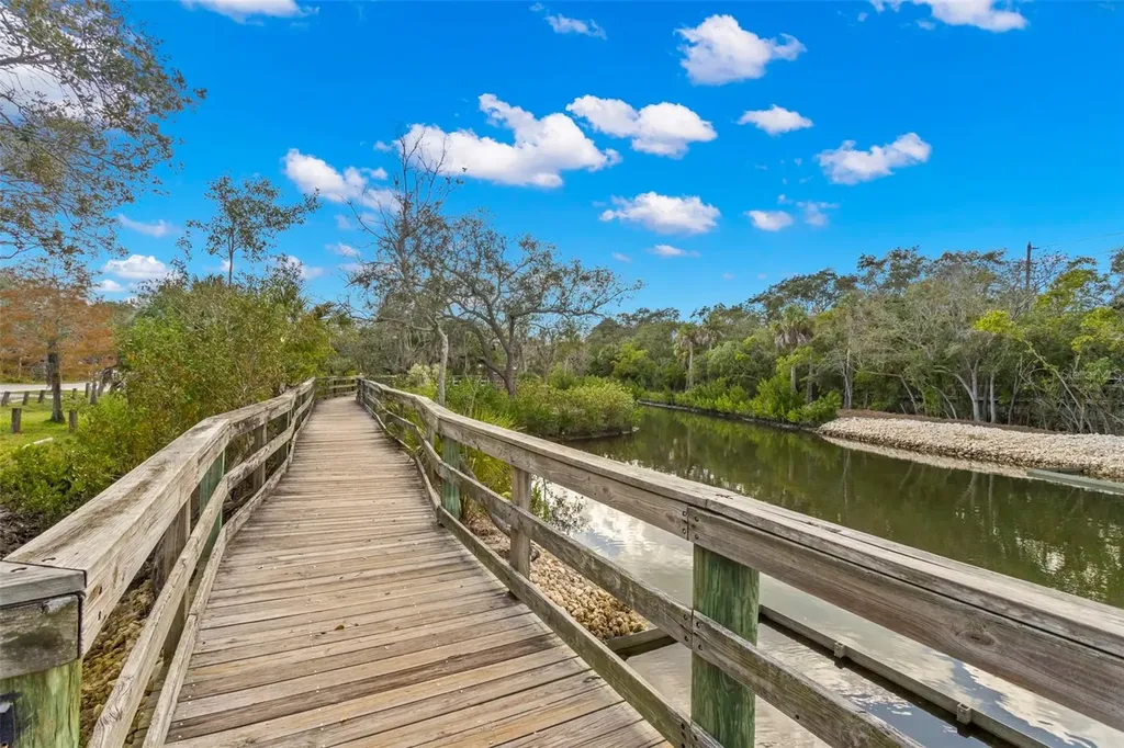 400 Glennes Lane Dunedin FL 34698
