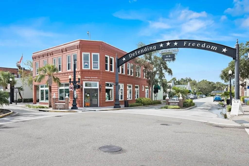 400 Glennes Lane Dunedin FL 34698