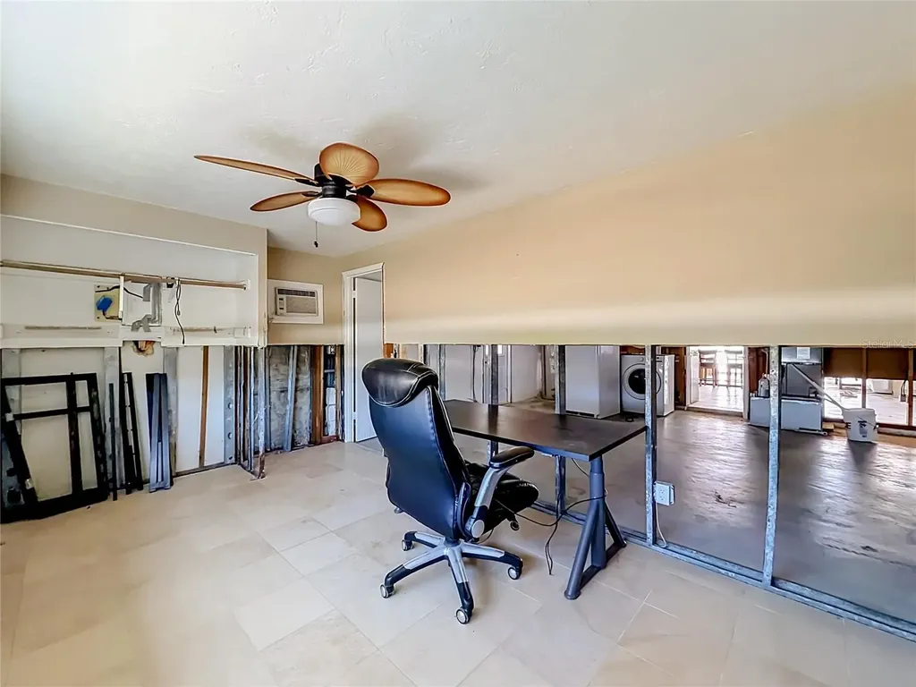 7905 11th Avenue S St Petersburg FL 33707