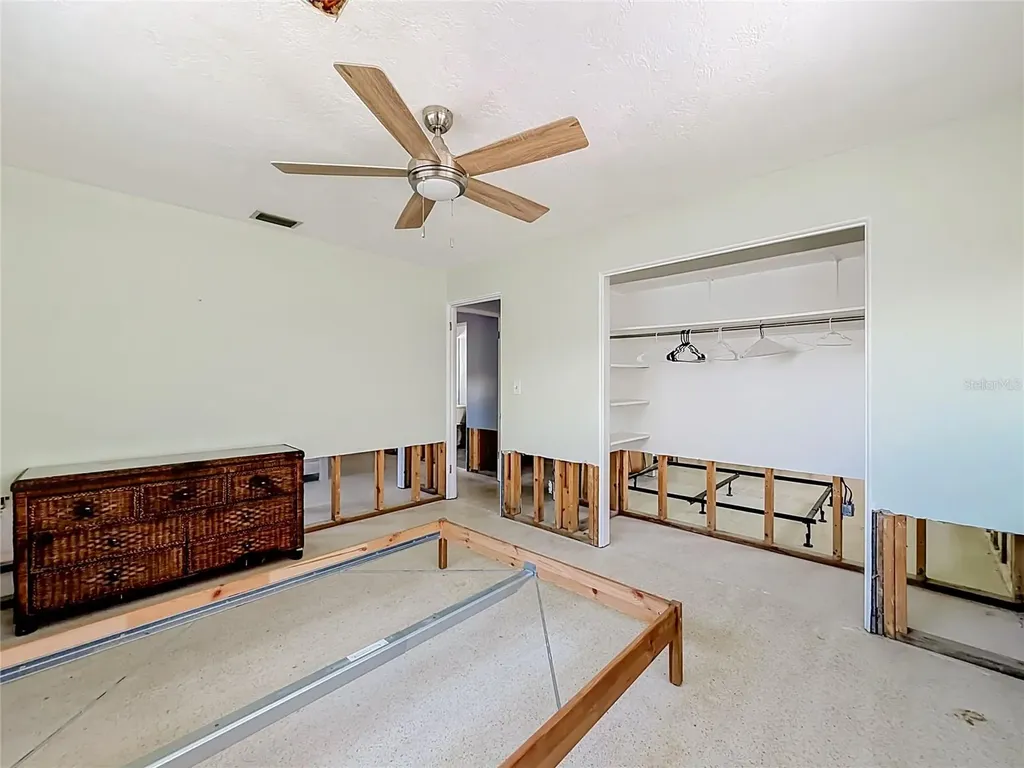 7905 11th Avenue S St Petersburg FL 33707
