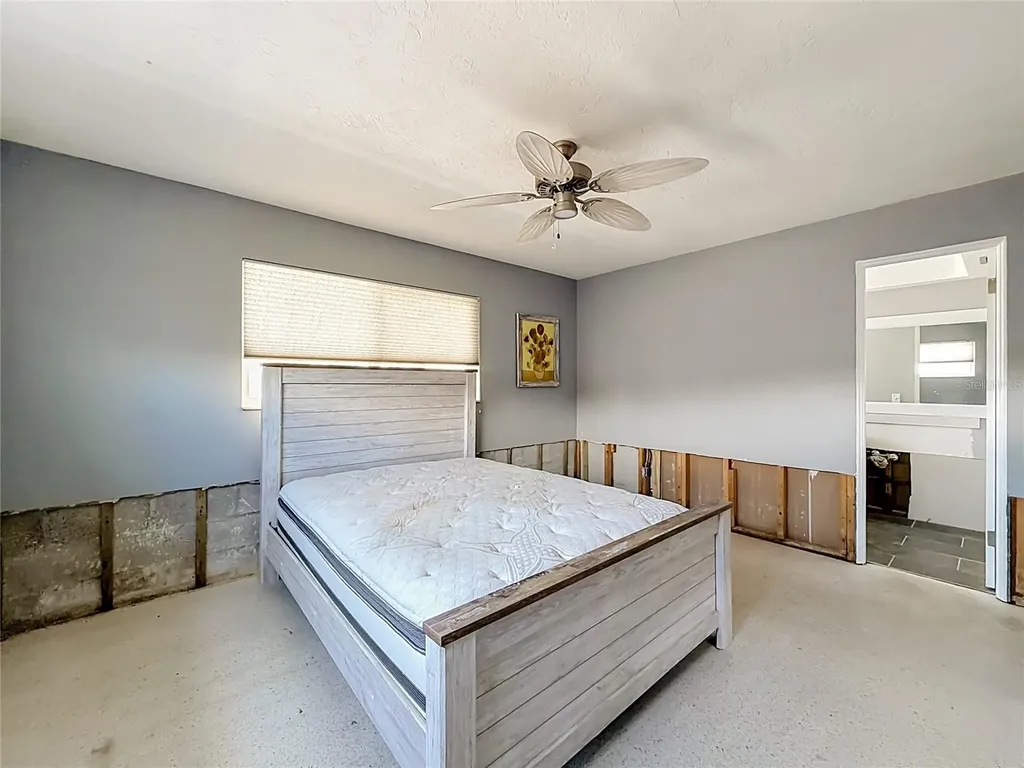 7905 11th Avenue S St Petersburg FL 33707