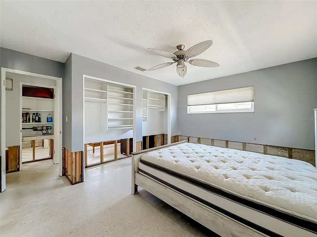 7905 11th Avenue S St Petersburg FL 33707