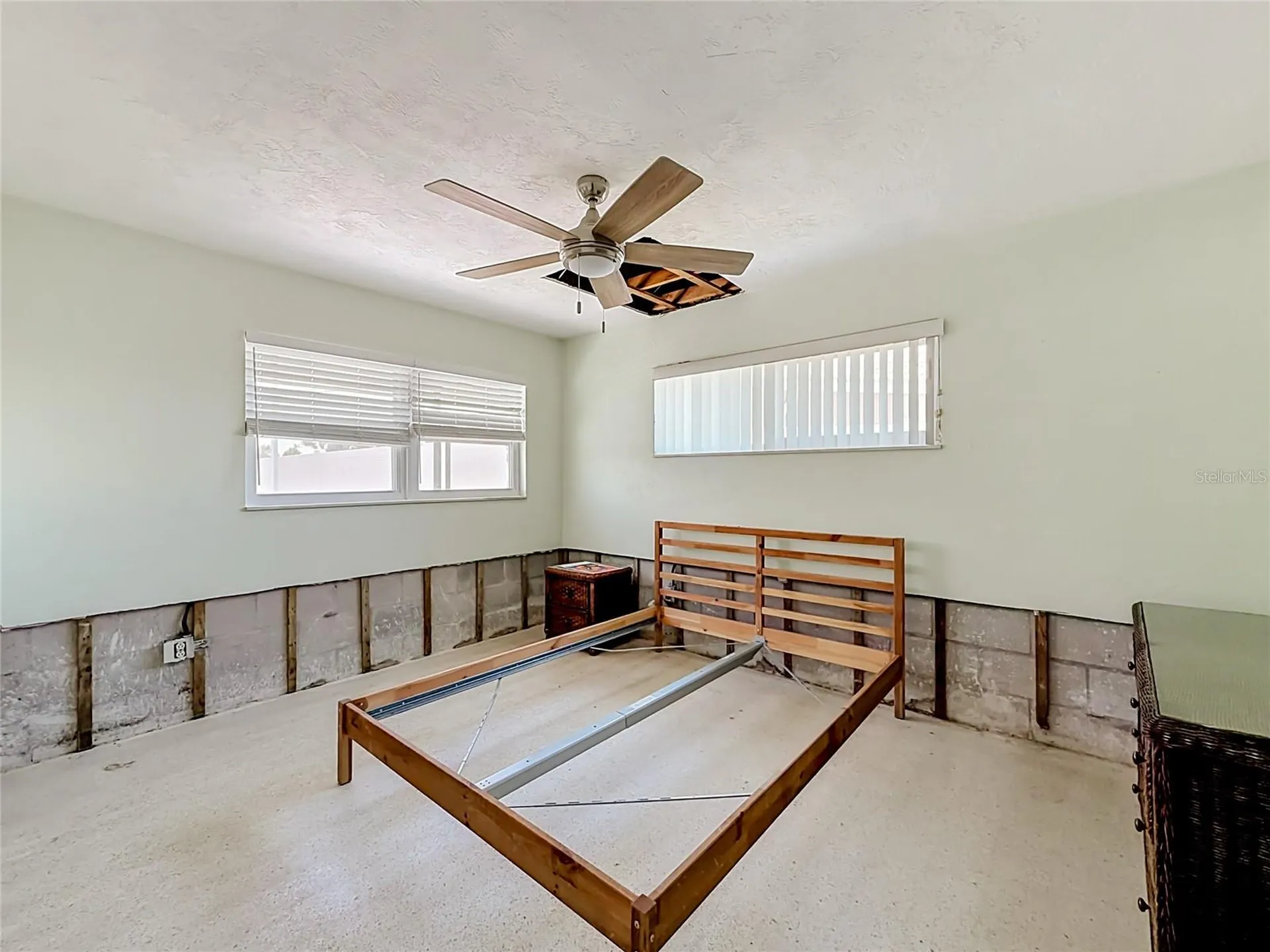 7905 11th Avenue S St Petersburg FL 33707
