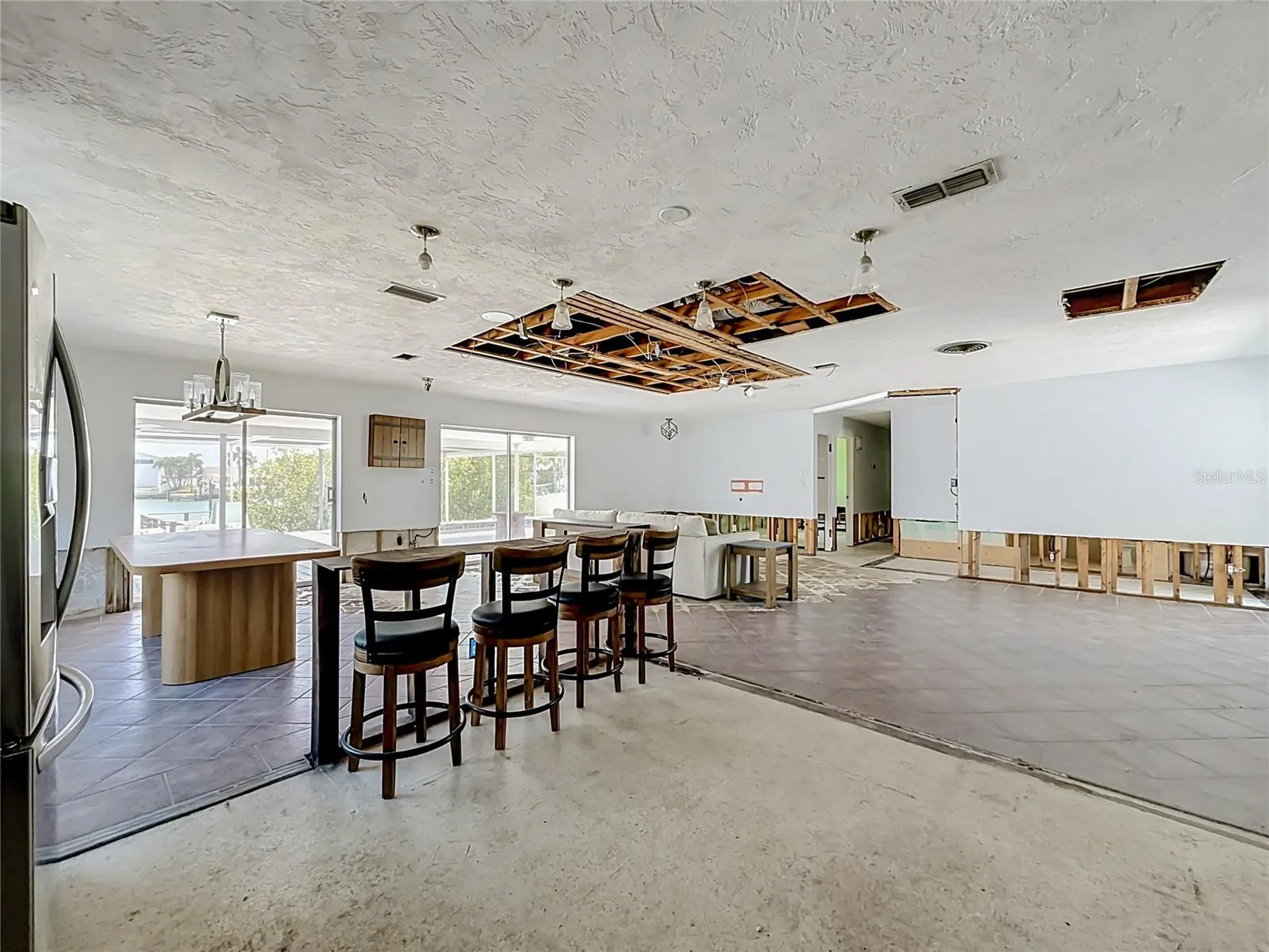 7905 11th Avenue S St Petersburg FL 33707