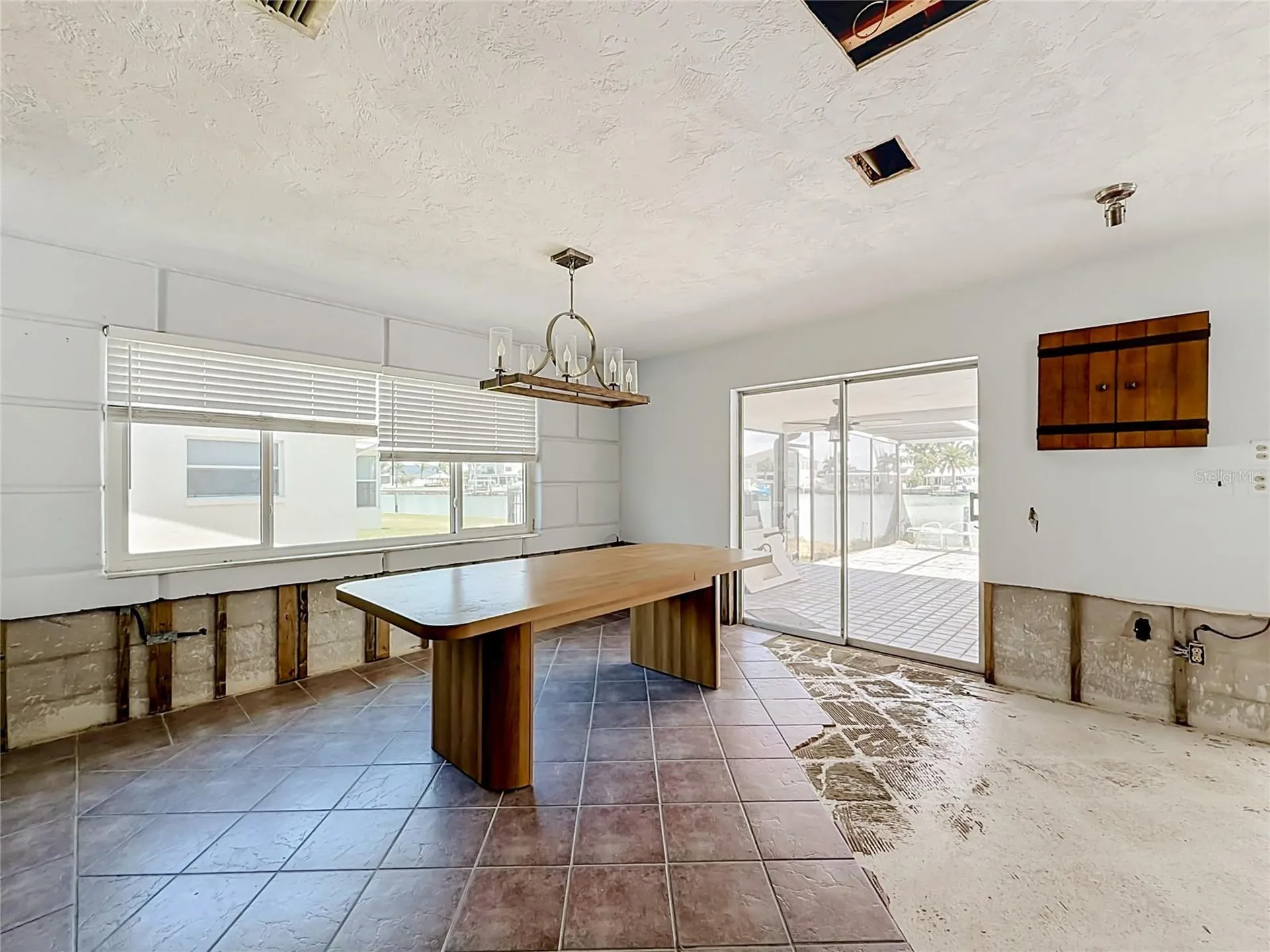 7905 11th Avenue S St Petersburg FL 33707