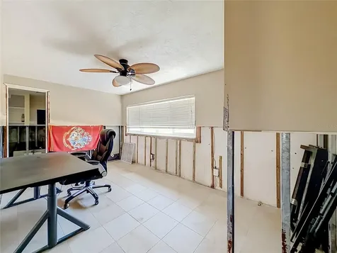 7905 11th Avenue S St Petersburg FL 33707