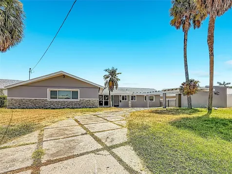 7905 11th Avenue S St Petersburg FL 33707