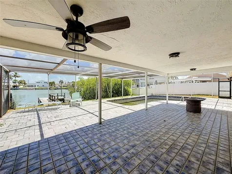 7905 11th Avenue S St Petersburg FL 33707