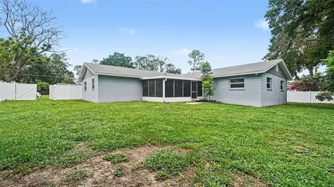 2135 NE 6th Place Ocala FL 34470