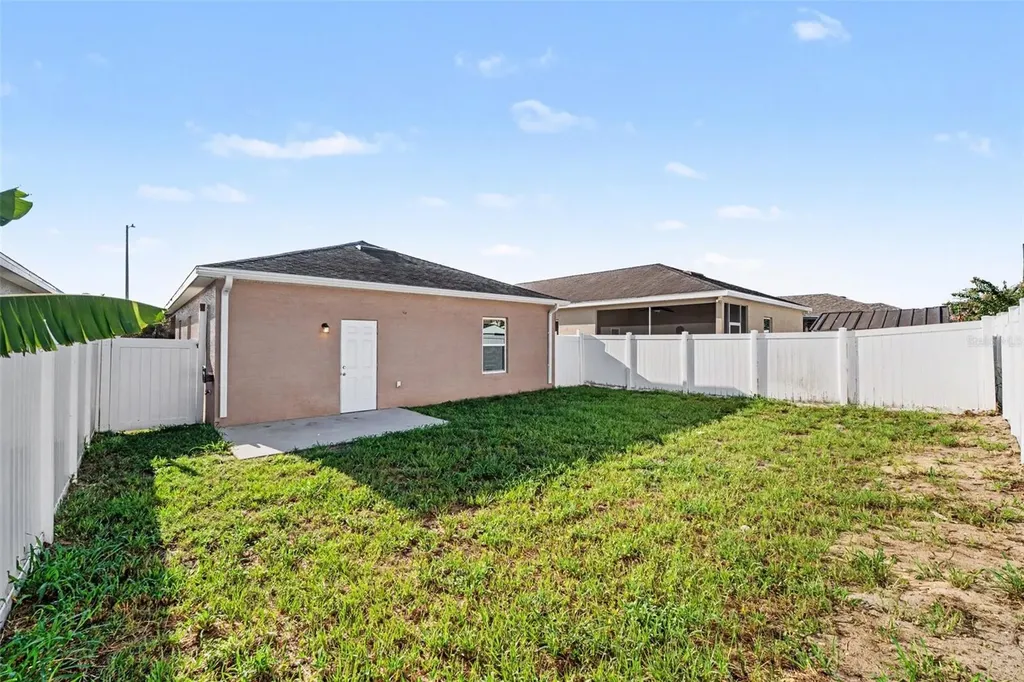 2865 Whispering Trails Drive Winter Haven FL 33884