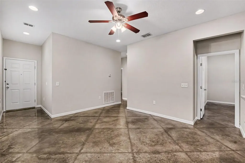 2865 Whispering Trails Drive Winter Haven FL 33884