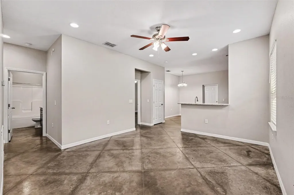 2865 Whispering Trails Drive Winter Haven FL 33884