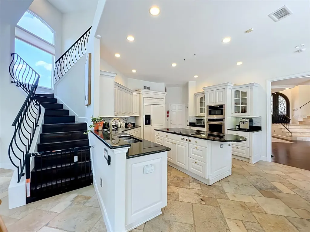 2204 Cairns Court Orlando FL 32835