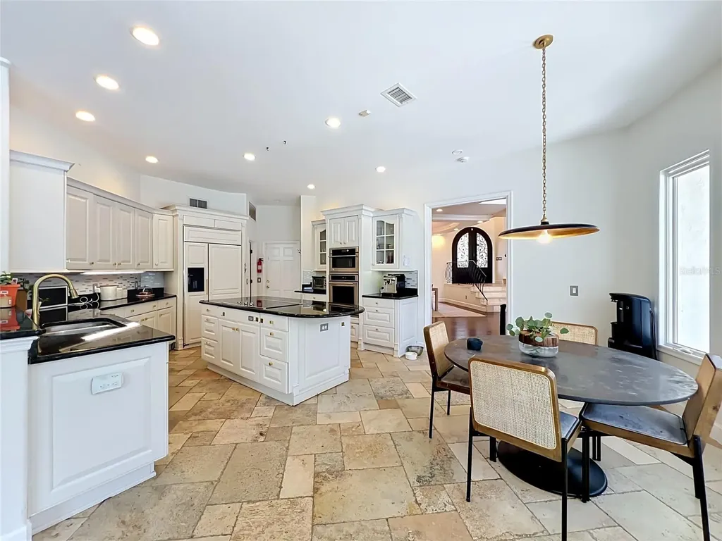 2204 Cairns Court Orlando FL 32835