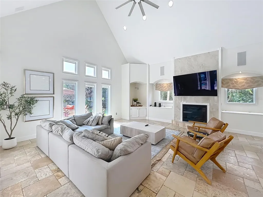 2204 Cairns Court Orlando FL 32835