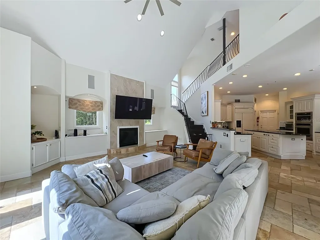 2204 Cairns Court Orlando FL 32835