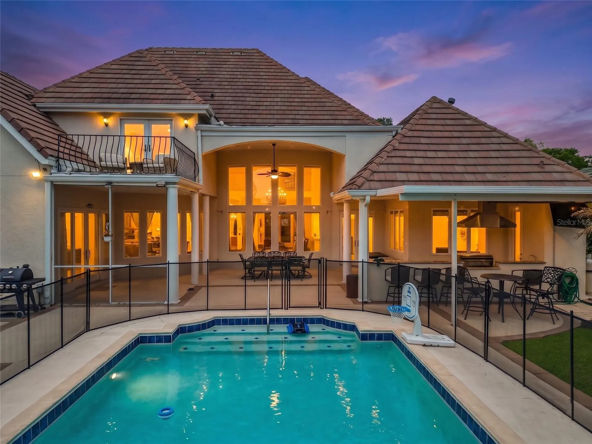 2204 Cairns Court Orlando FL 32835