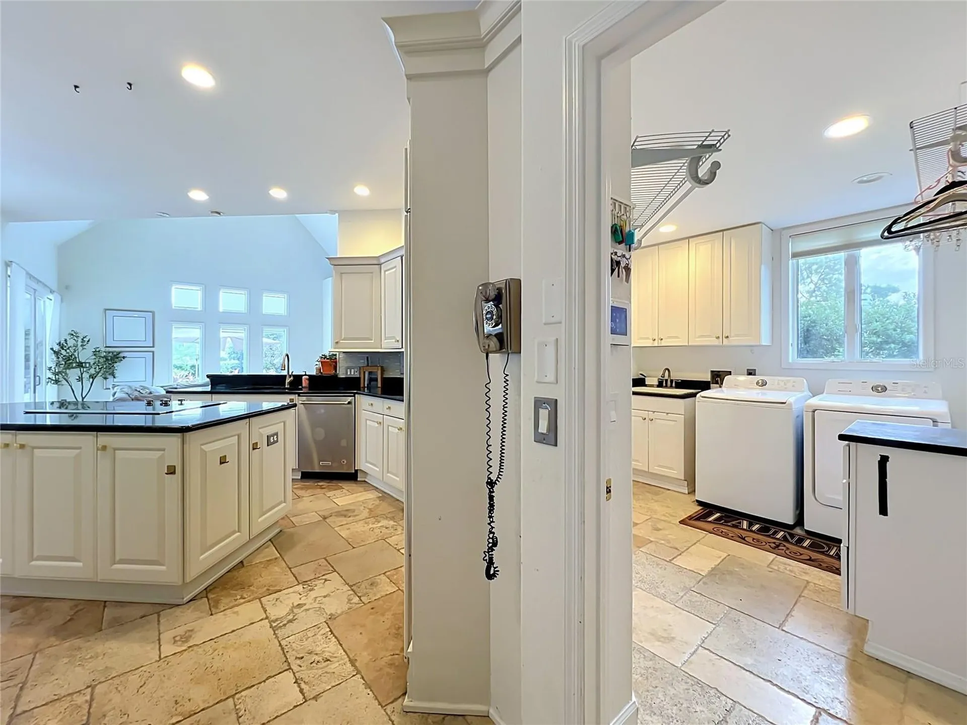 2204 Cairns Court Orlando FL 32835