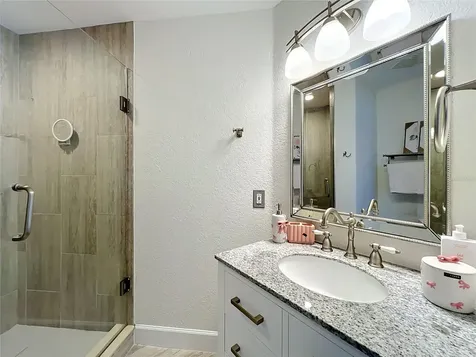 2204 Cairns Court Orlando FL 32835