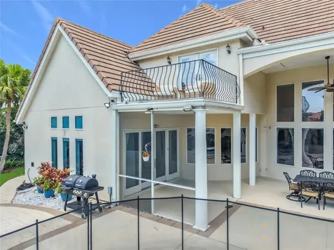 2204 Cairns Court Orlando FL 32835
