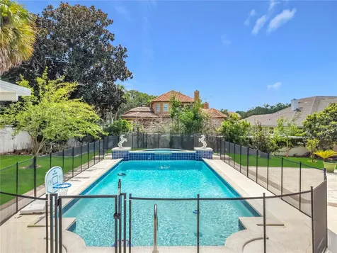 2204 Cairns Court Orlando FL 32835