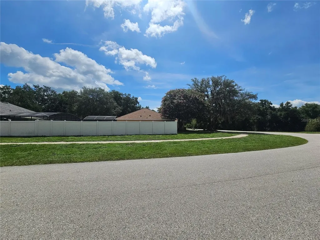 34224 Shadewood Circle Leesburg FL 34788