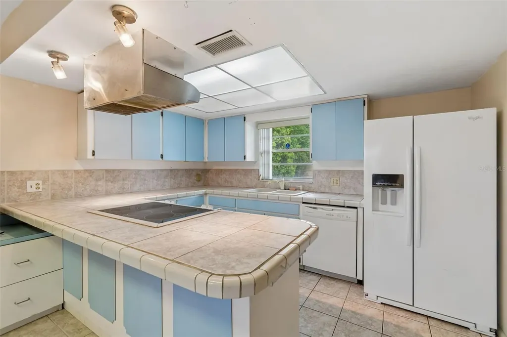 418 Dewolf Road Brandon FL 33511