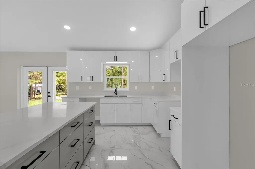 19060 SW 57th Place Dunnellon FL 34432