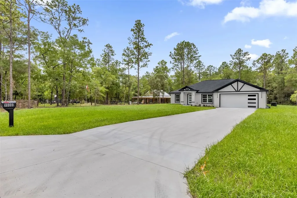 19060 SW 57th Place Dunnellon FL 34432