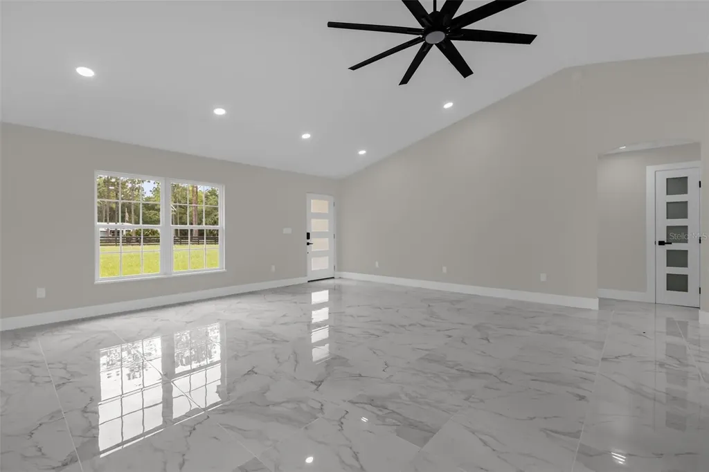 19060 SW 57th Place Dunnellon FL 34432