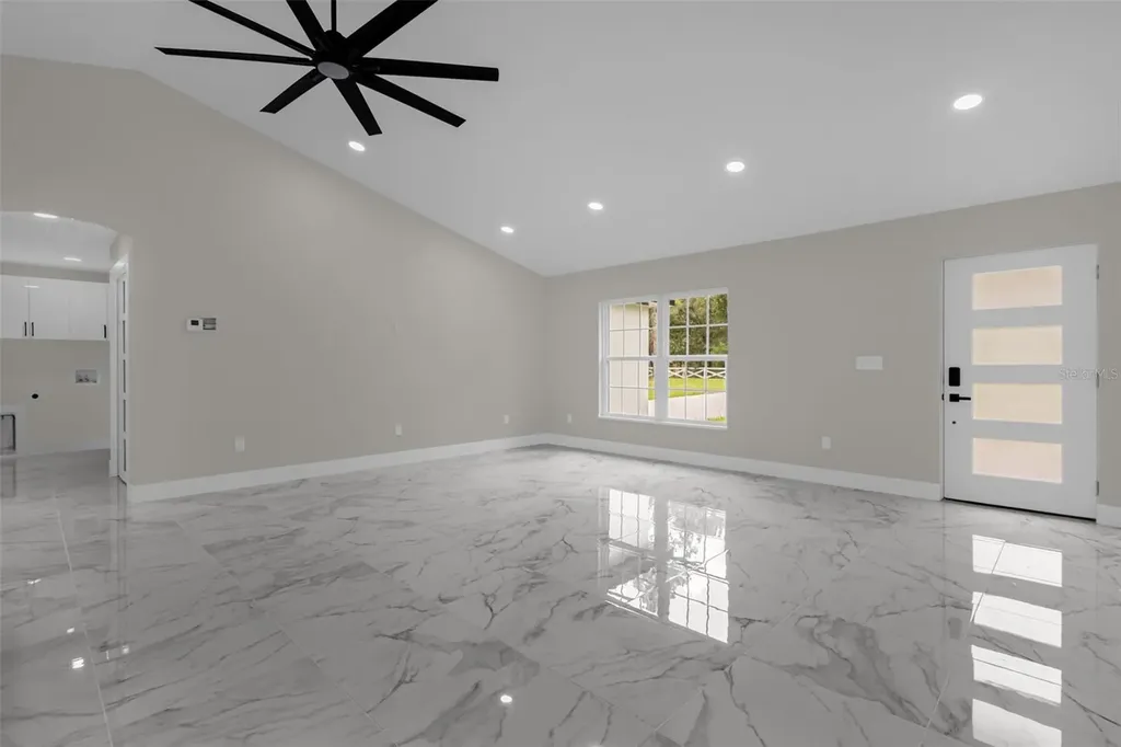 19060 SW 57th Place Dunnellon FL 34432