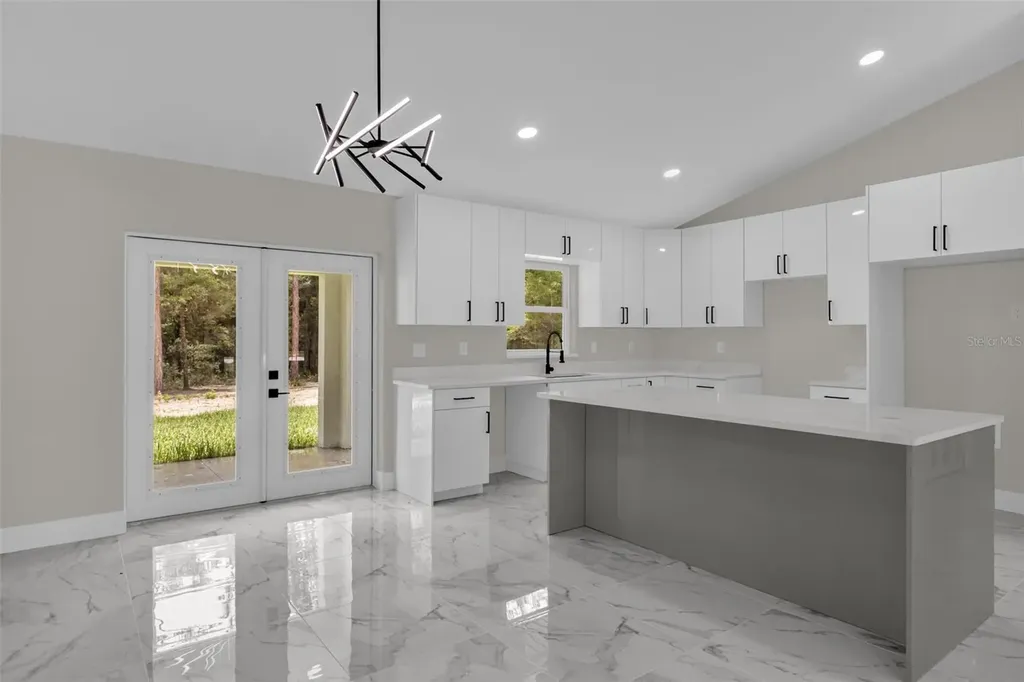 19060 SW 57th Place Dunnellon FL 34432
