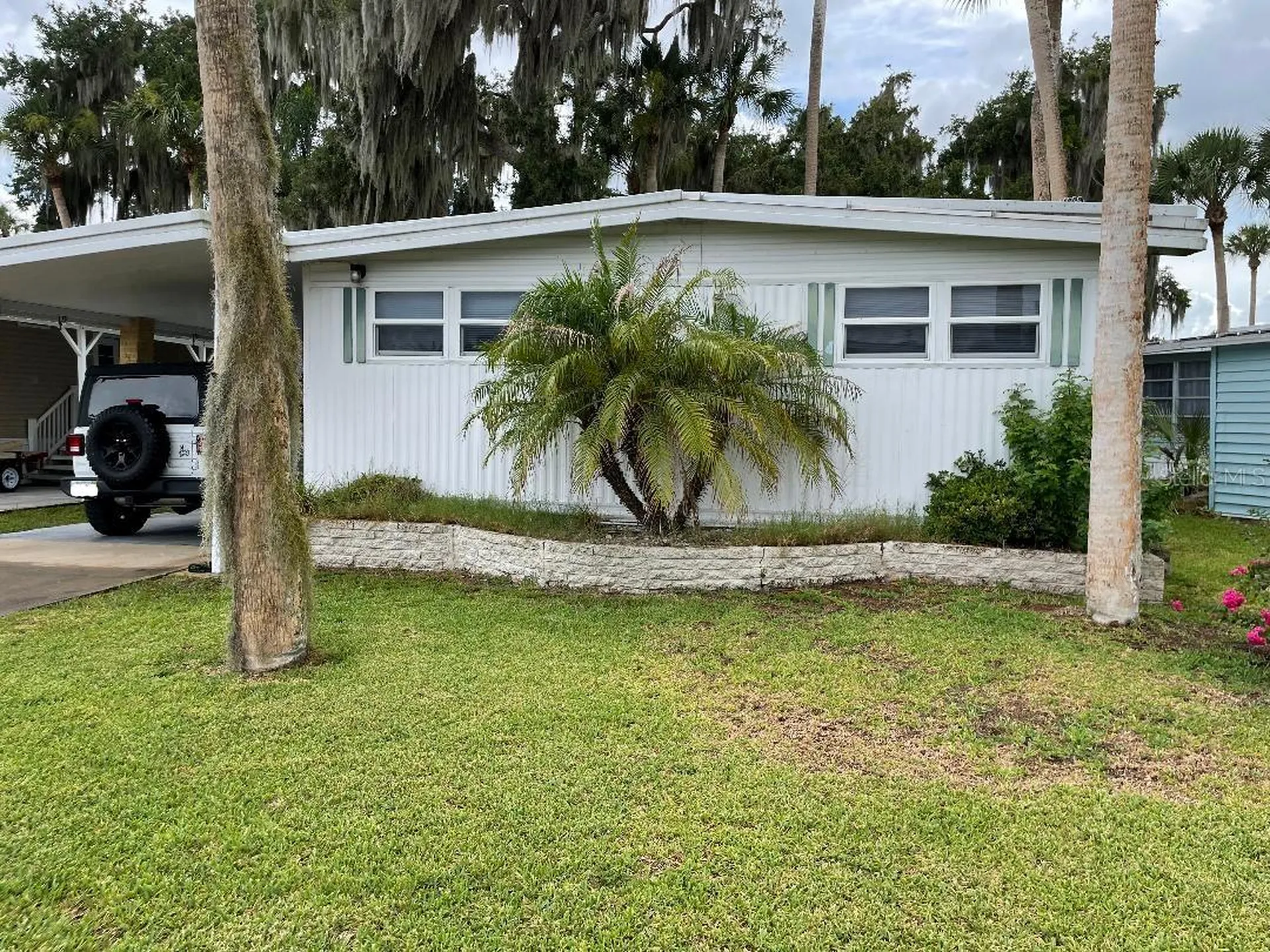 112 Palm Drive Eustis FL 32726