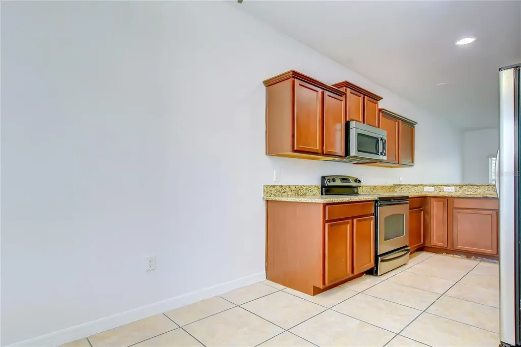 8518 Gablebend Way Tampa FL 33647