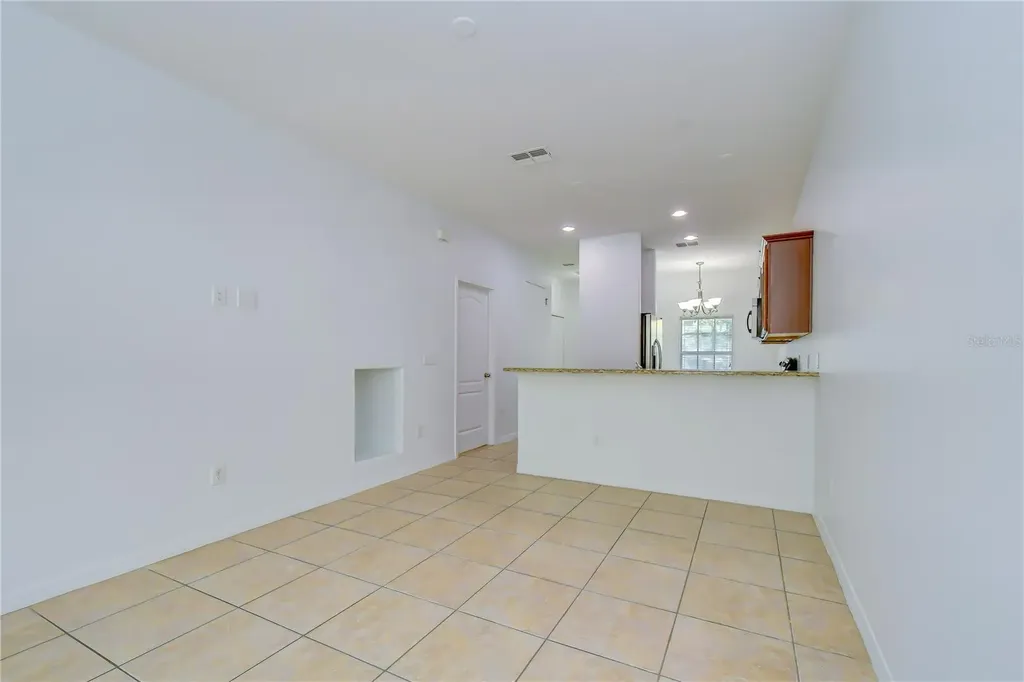 8518 Gablebend Way Tampa FL 33647