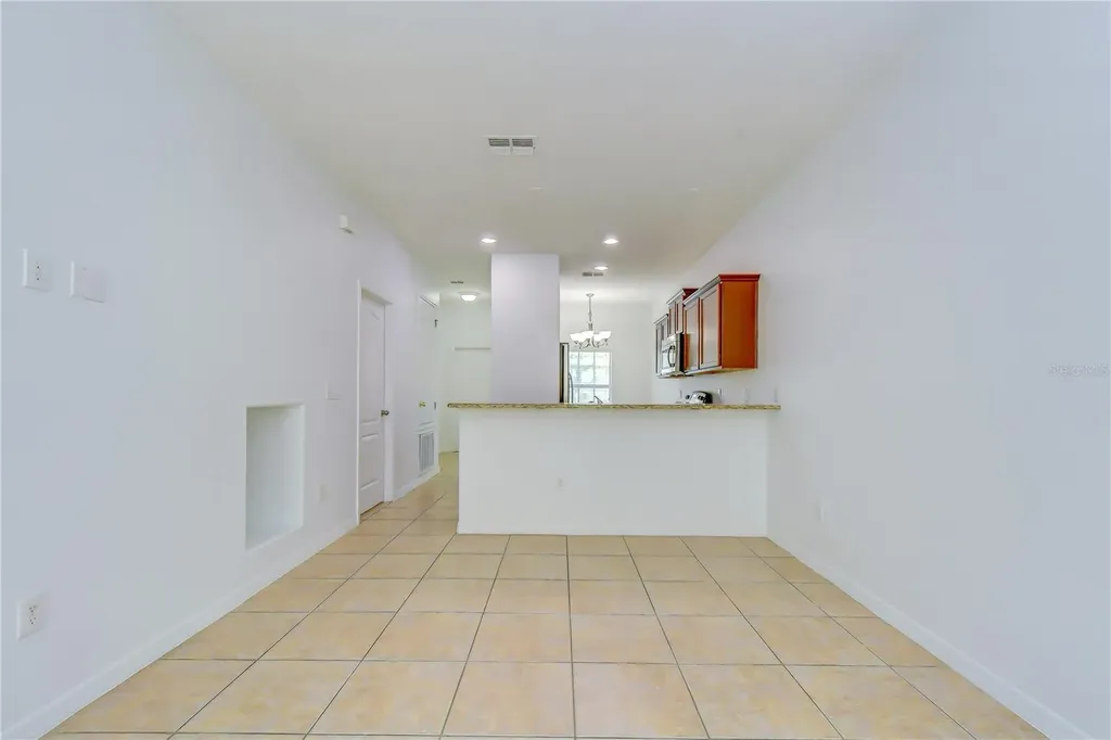 8518 Gablebend Way Tampa FL 33647