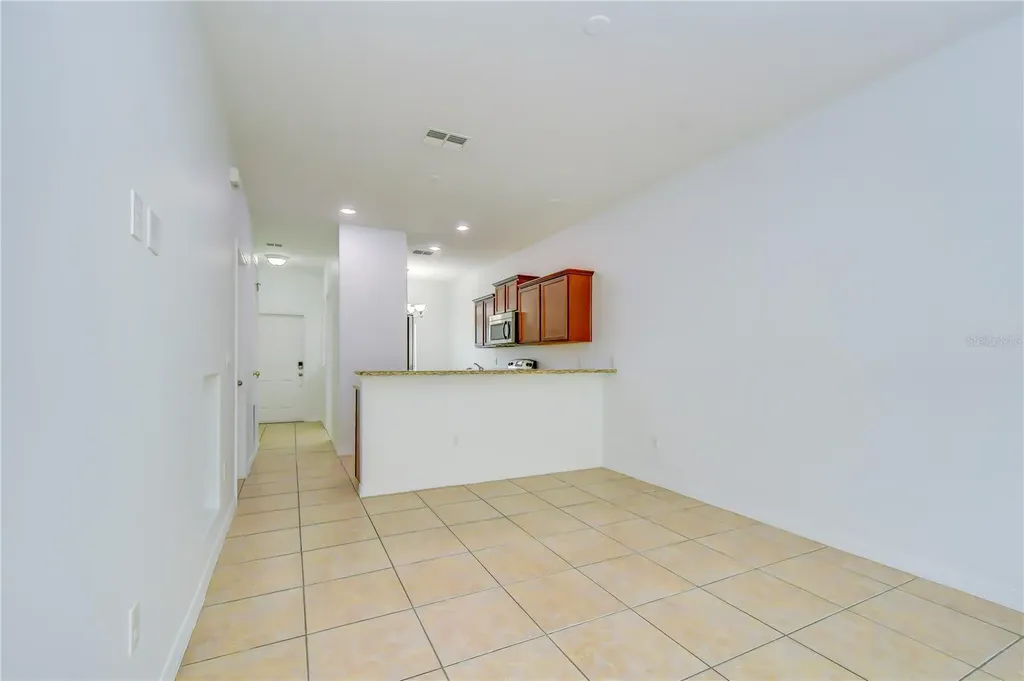 8518 Gablebend Way Tampa FL 33647