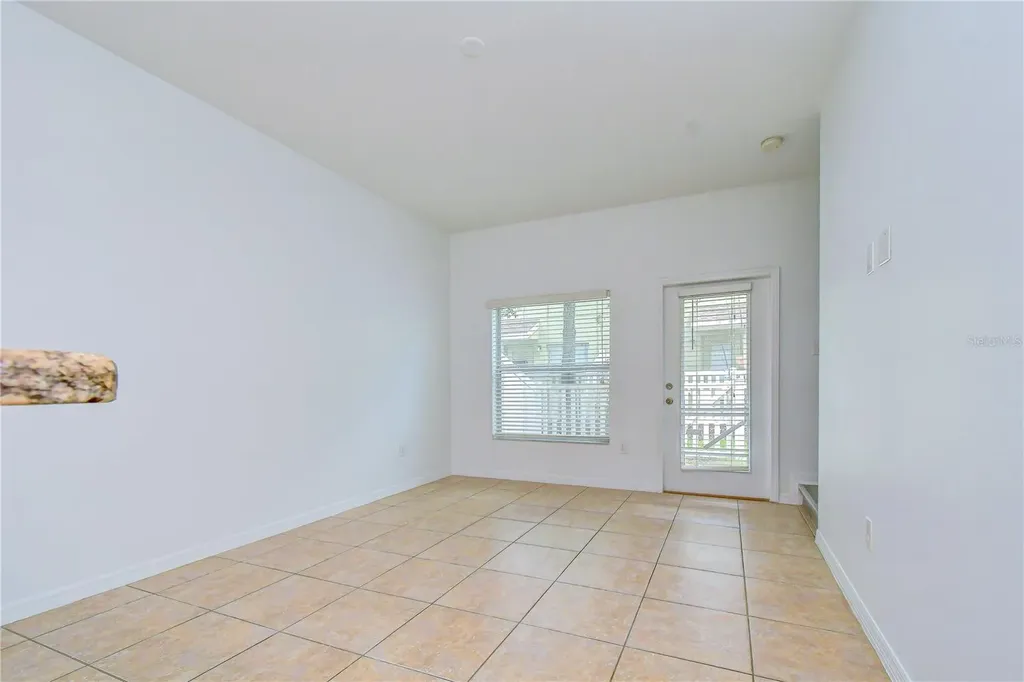 8518 Gablebend Way Tampa FL 33647